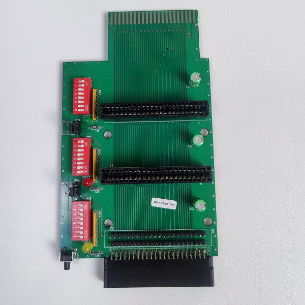 xpander-3-cartridge-splitter-for-commodore-c64.jpg